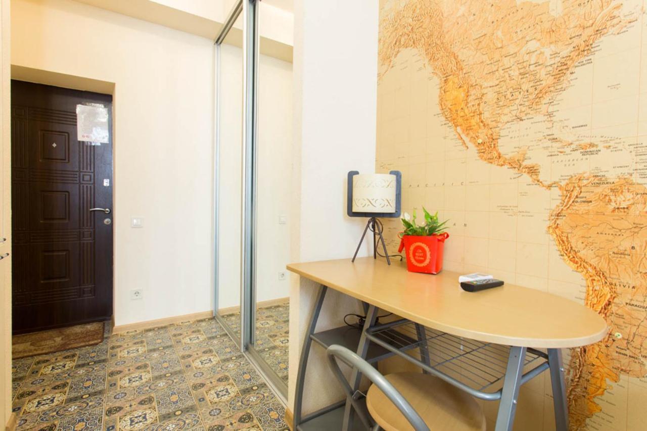 New Studio In The Center - Korolenka Str. 25/62 Lejlighed Kharkiv Eksteriør billede